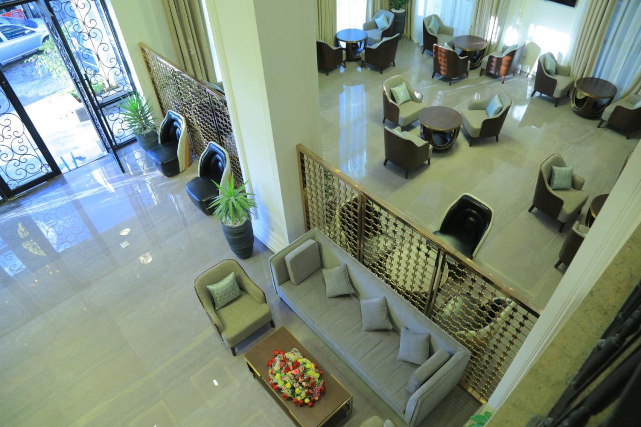 Check Inn Hotel Addis Abeba Buitenkant foto
