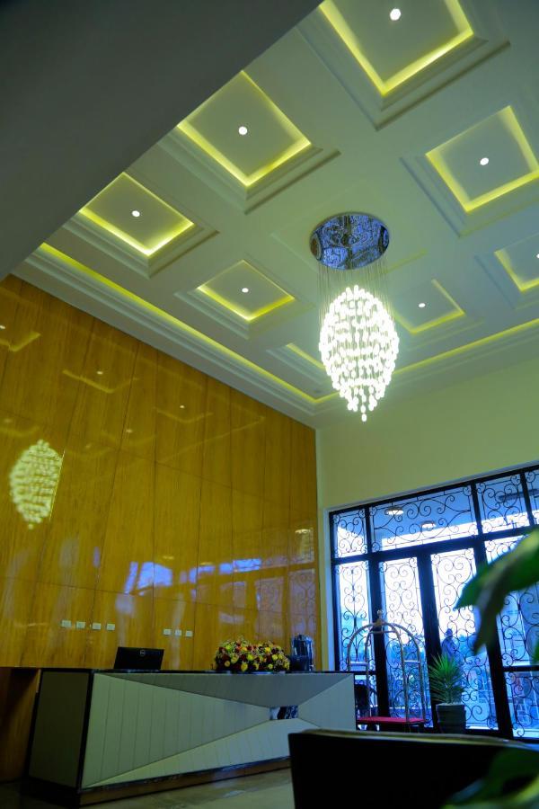 Check Inn Hotel Addis Abeba Buitenkant foto