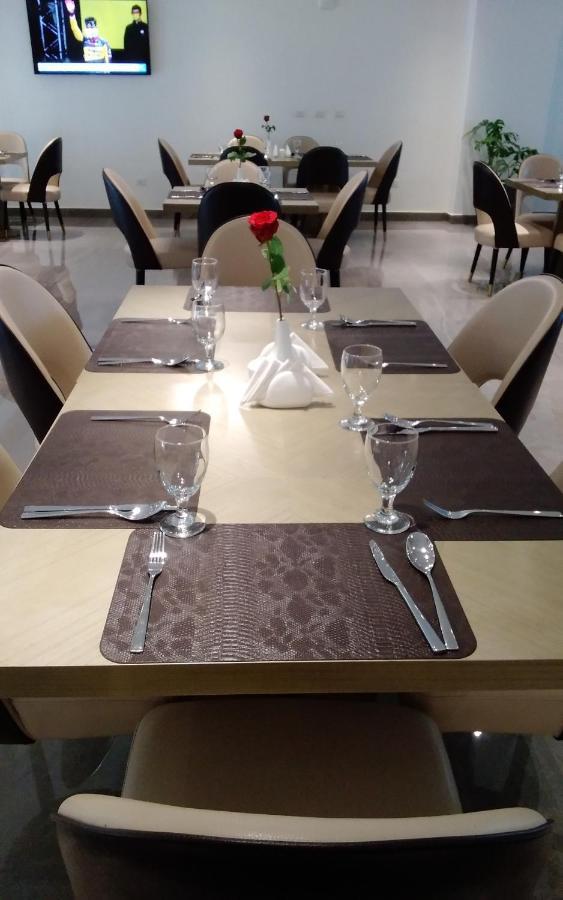 Check Inn Hotel Addis Abeba Buitenkant foto