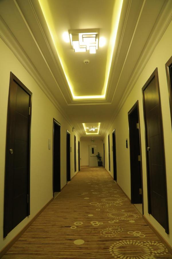 Check Inn Hotel Addis Abeba Buitenkant foto