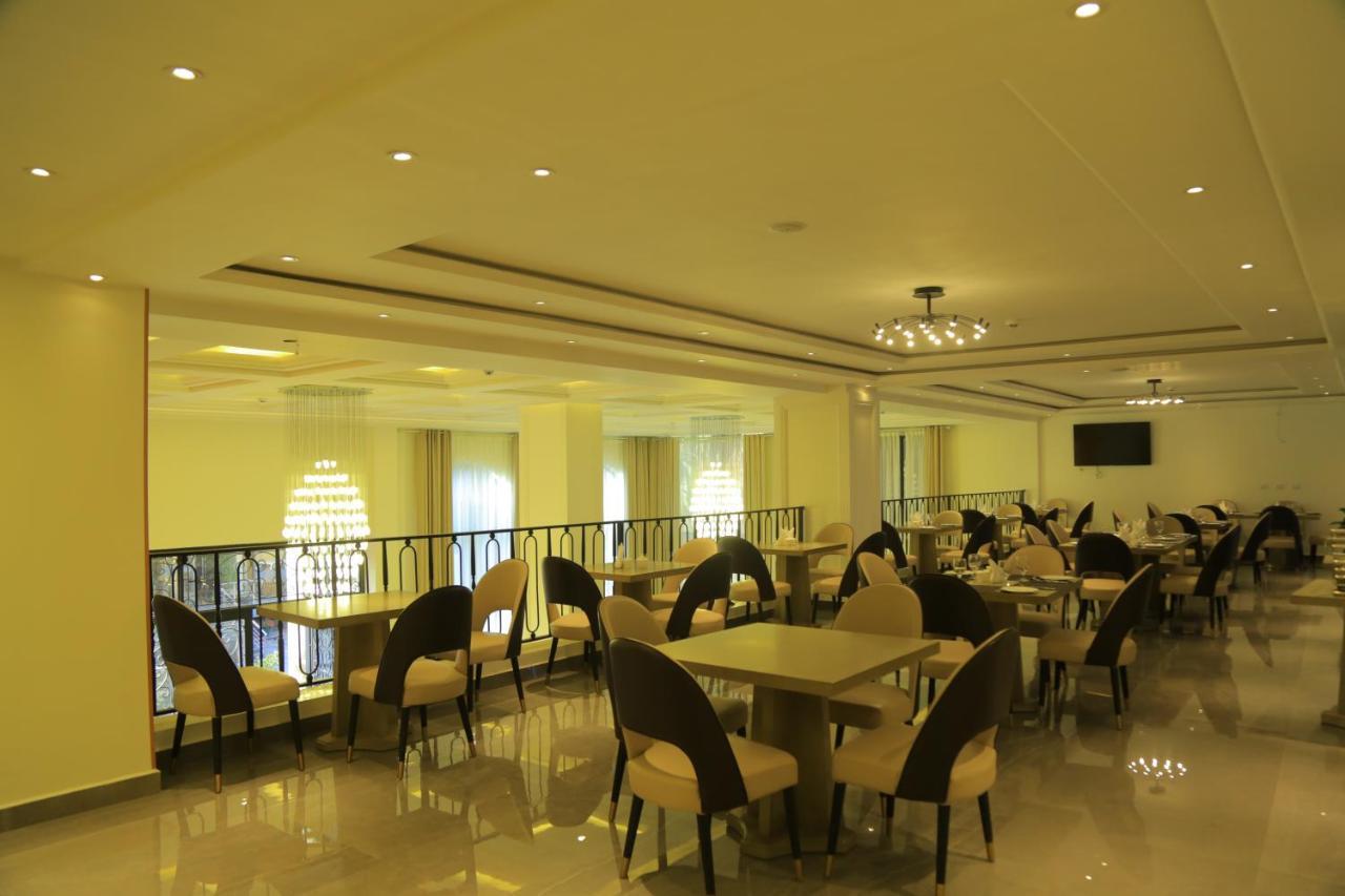 Check Inn Hotel Addis Abeba Buitenkant foto